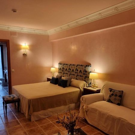 Palacio Miraflores 미라플로레스 데 라 시에라 외부 사진