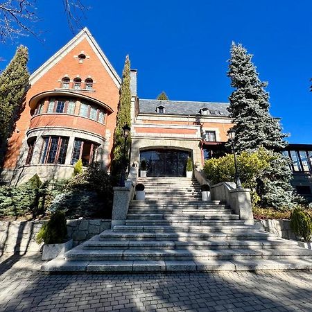 Palacio Miraflores 미라플로레스 데 라 시에라 외부 사진