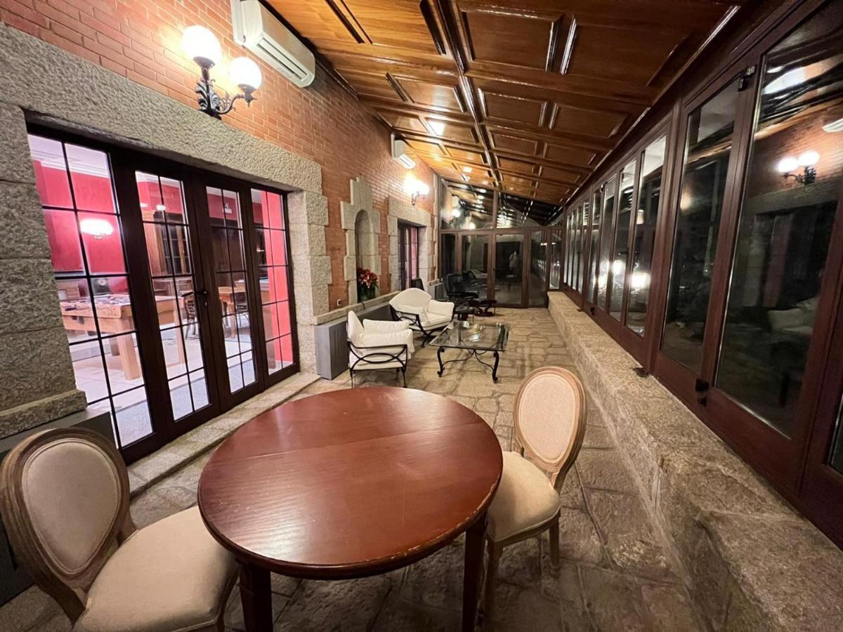 Palacio Miraflores 미라플로레스 데 라 시에라 외부 사진